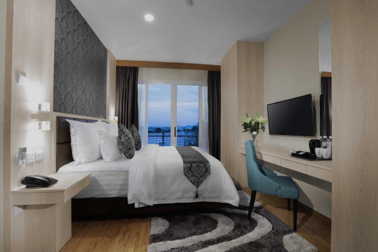 Aston Suite ( Located at Apartment Tower