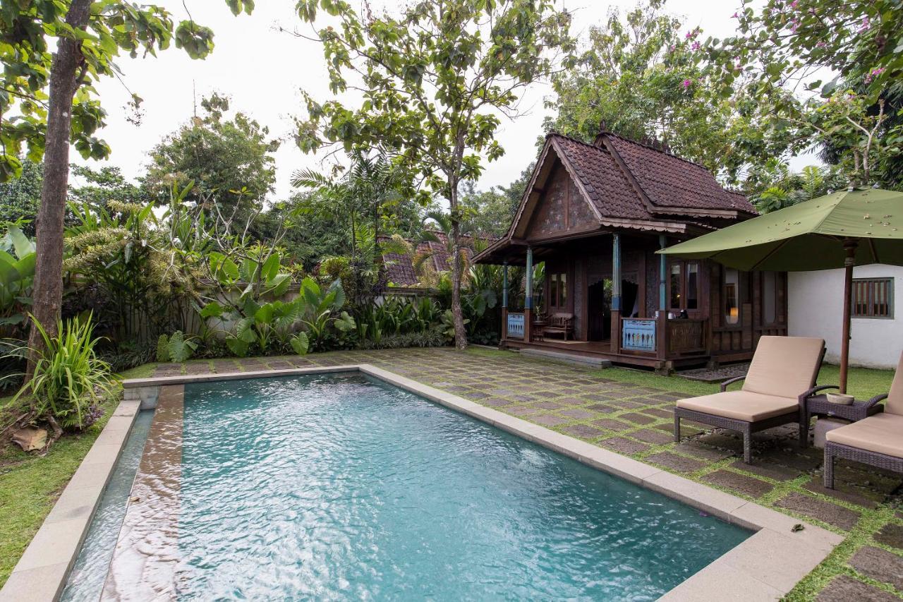 Exclusive Traditional Pool Villa