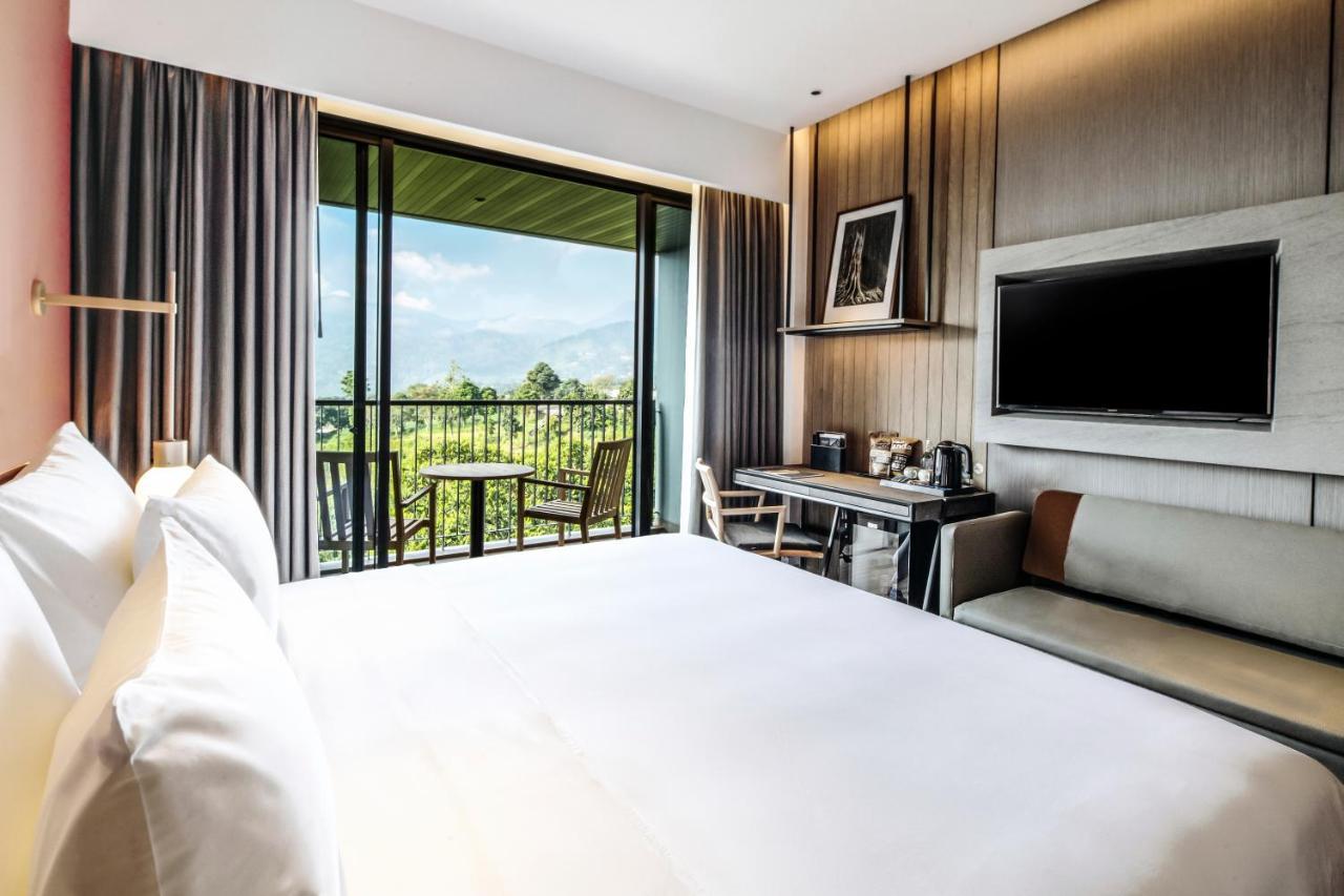 Premier Room