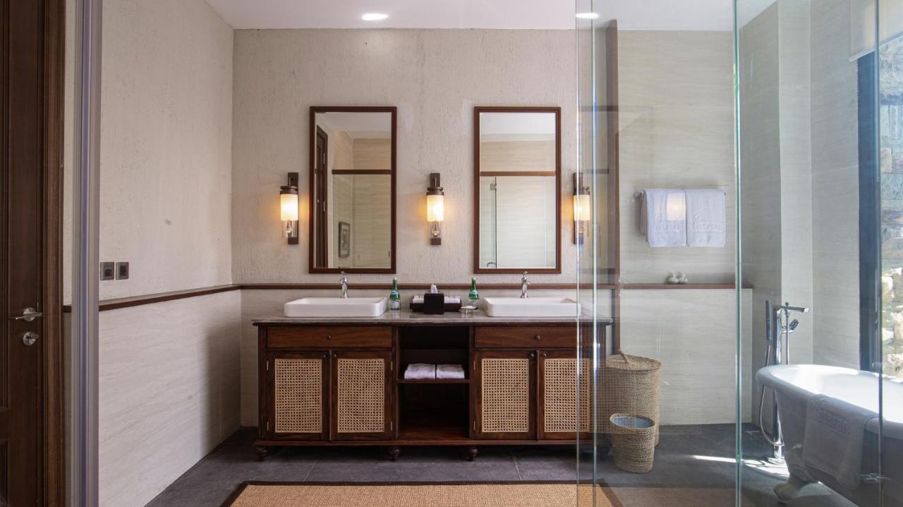 Platinum Suite