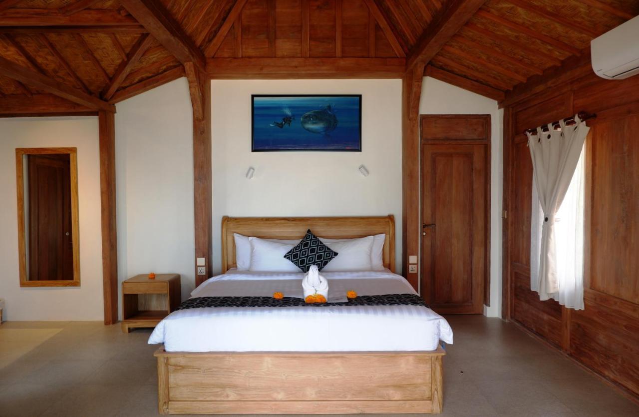 Deluxe Bungalow Beachfront View Connecting Room