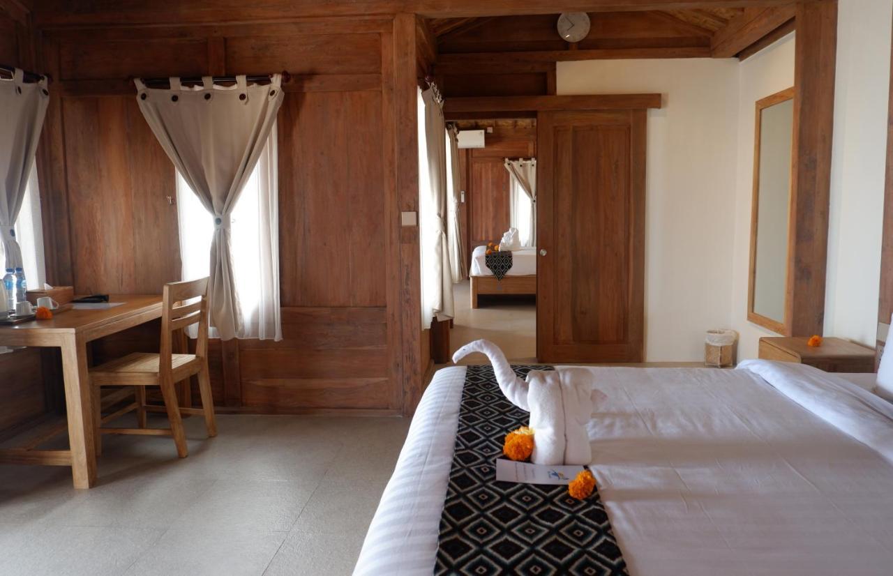 Deluxe Bungalow Beachfront View Connecting Room