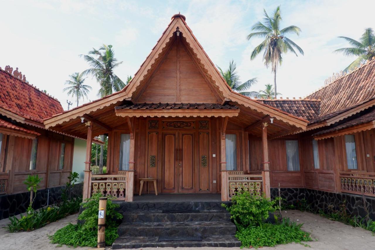 Deluxe Bungalow Beachfront View Connecting Room