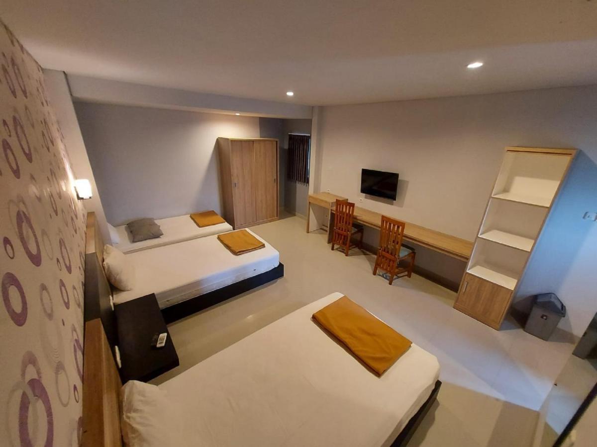 Large Twin Room