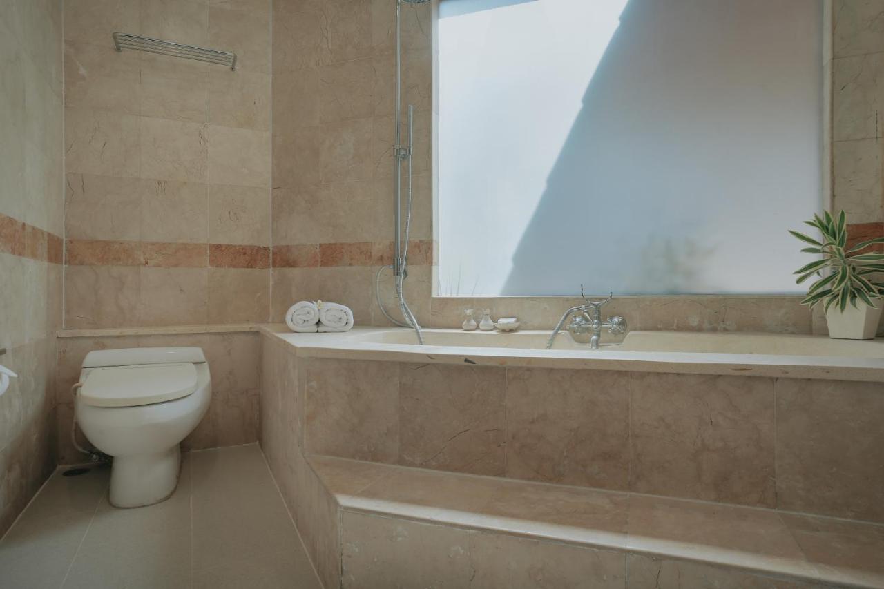 One-Bedroom Villa Plunge Pool