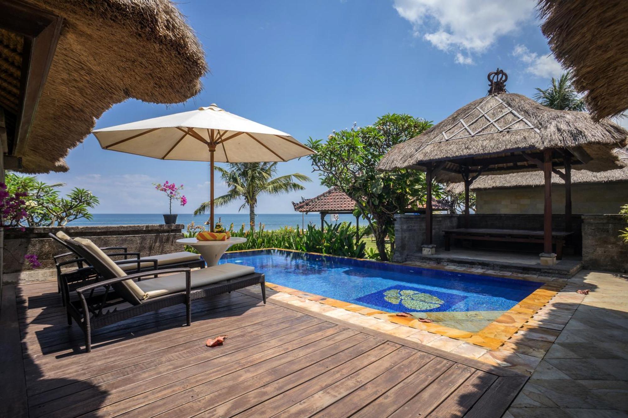 Sani One-Bedroom Villa Private Pool Bathtub