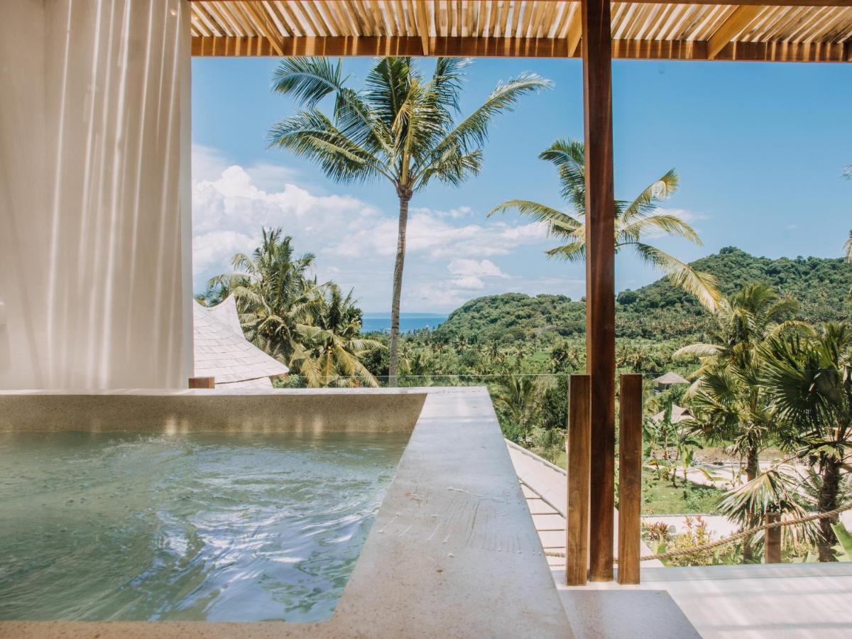 Kamar King dengan Bathtub Spa