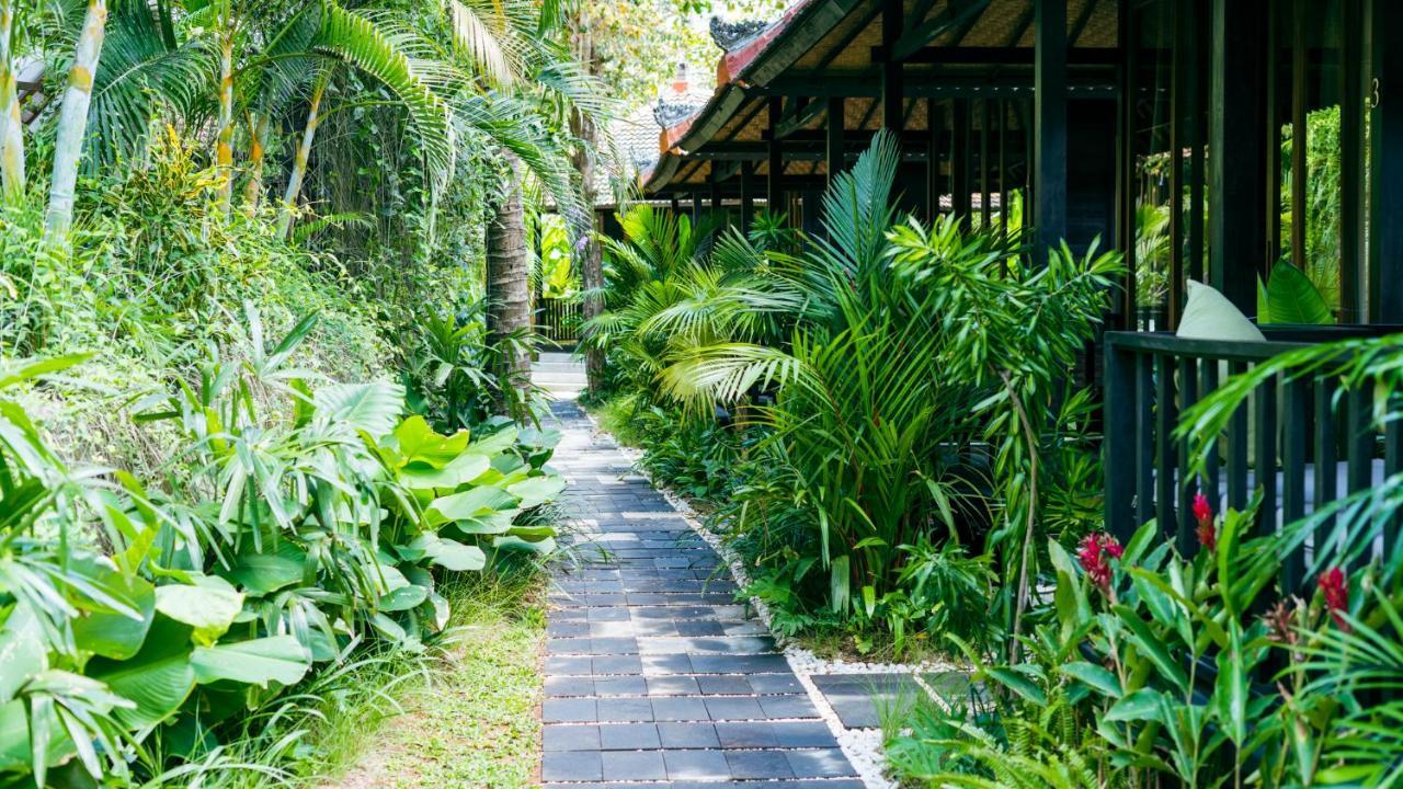 Deluxe Bungalow Garden View