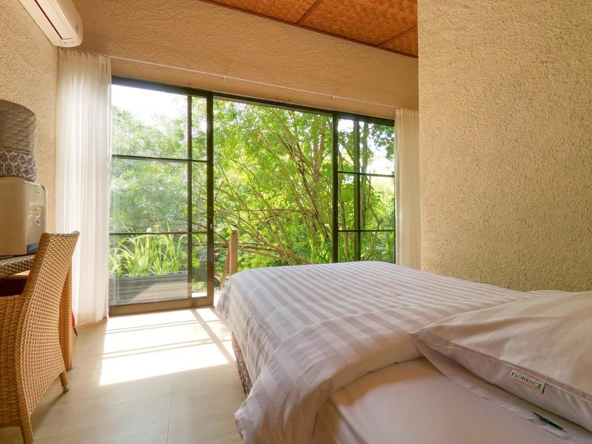 Kamar Single dengan Pemandangan Taman
