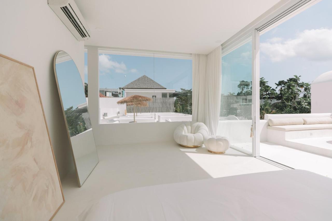 Palmview Suite Room