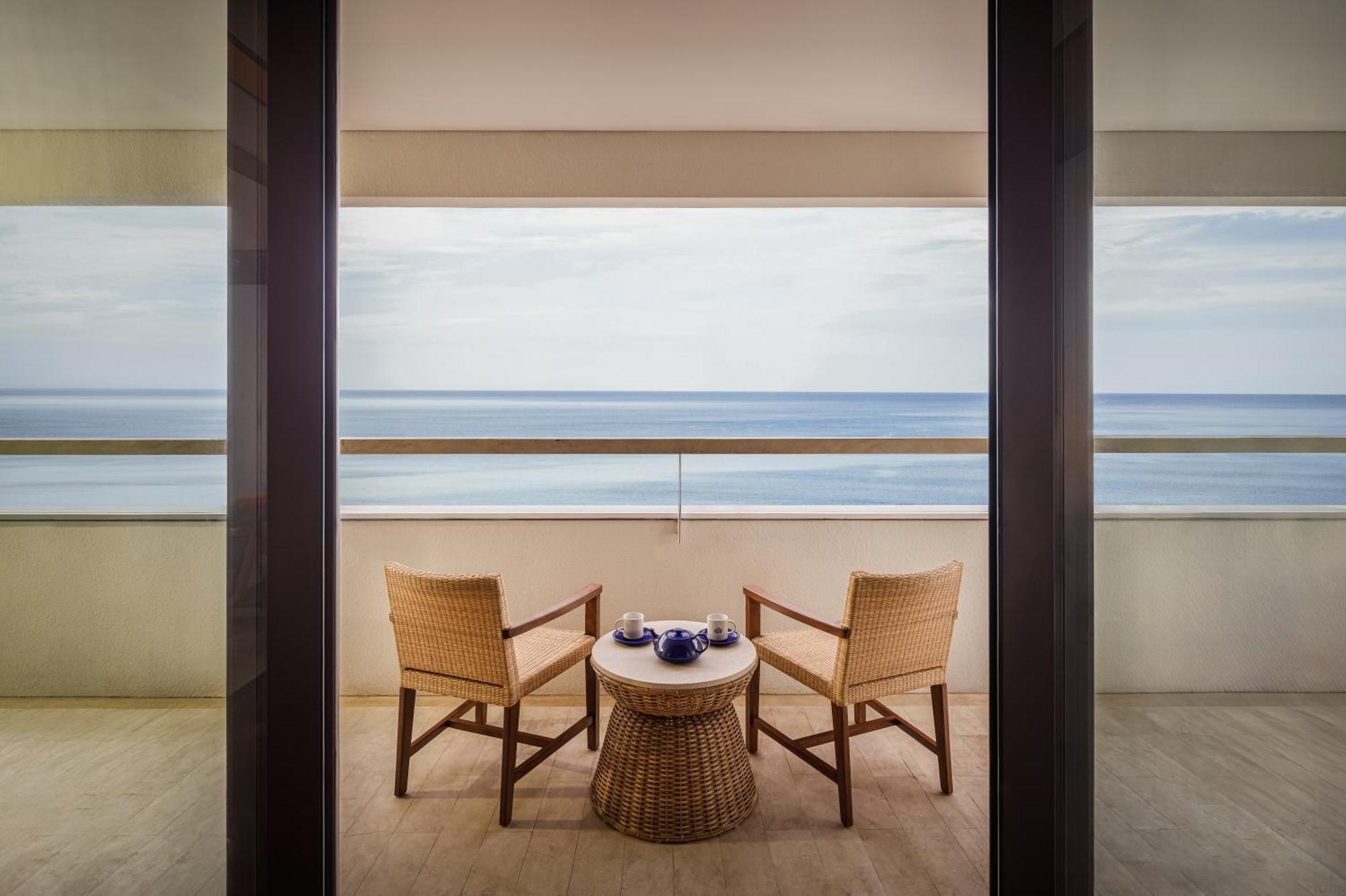 Royal Family Suite Ocean,1679624791:JPEG