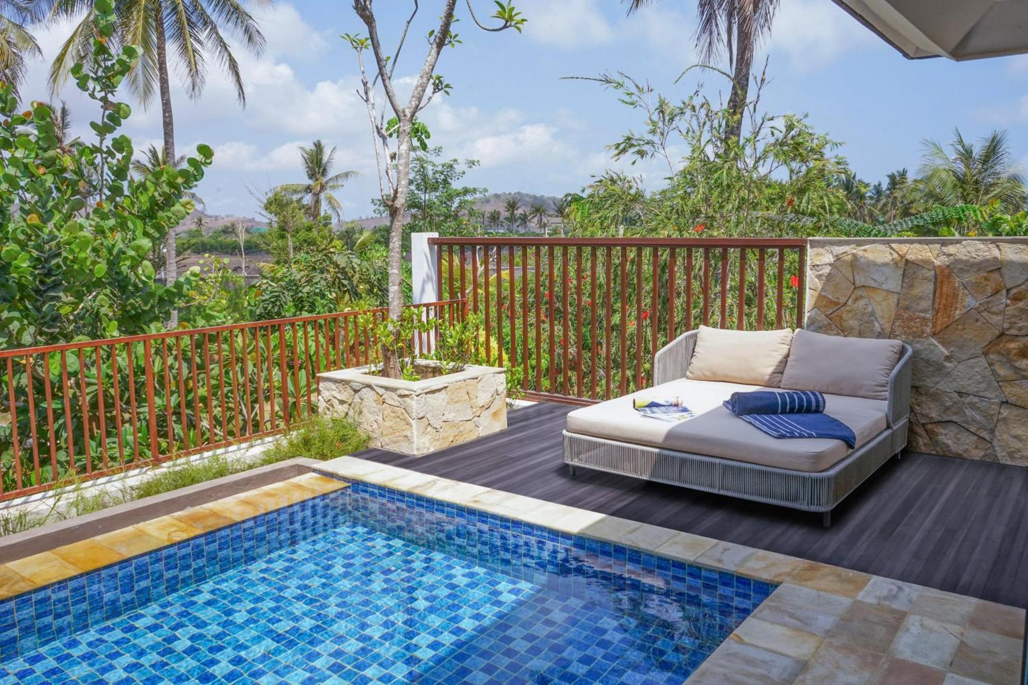 Garden King Suite Sundeck Plunge Pool