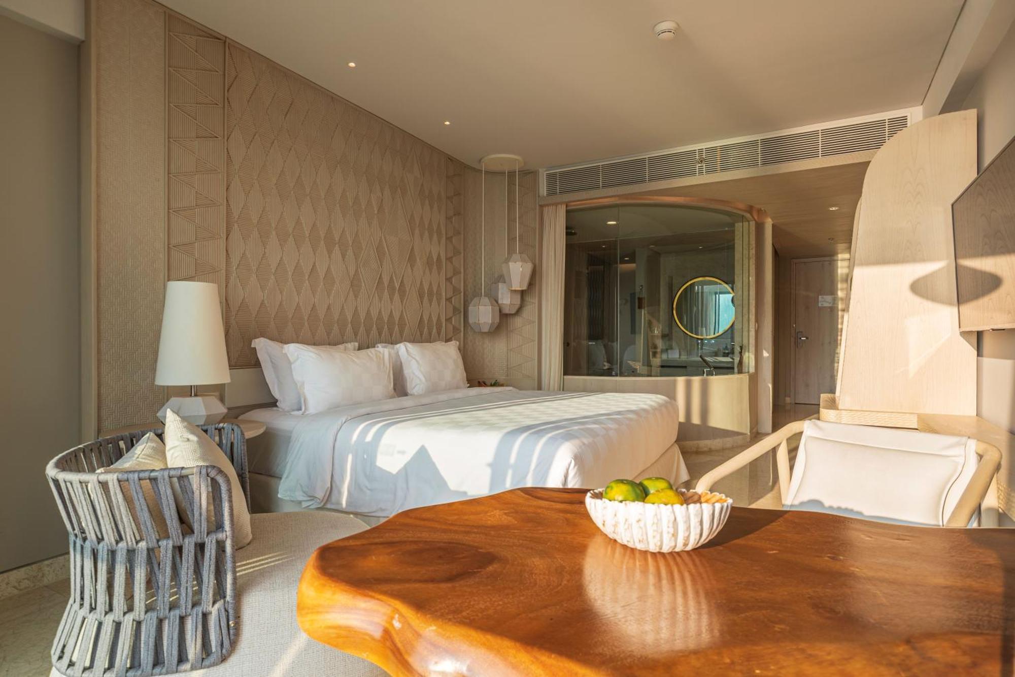 Deluxe Full Ocean View Twin Room