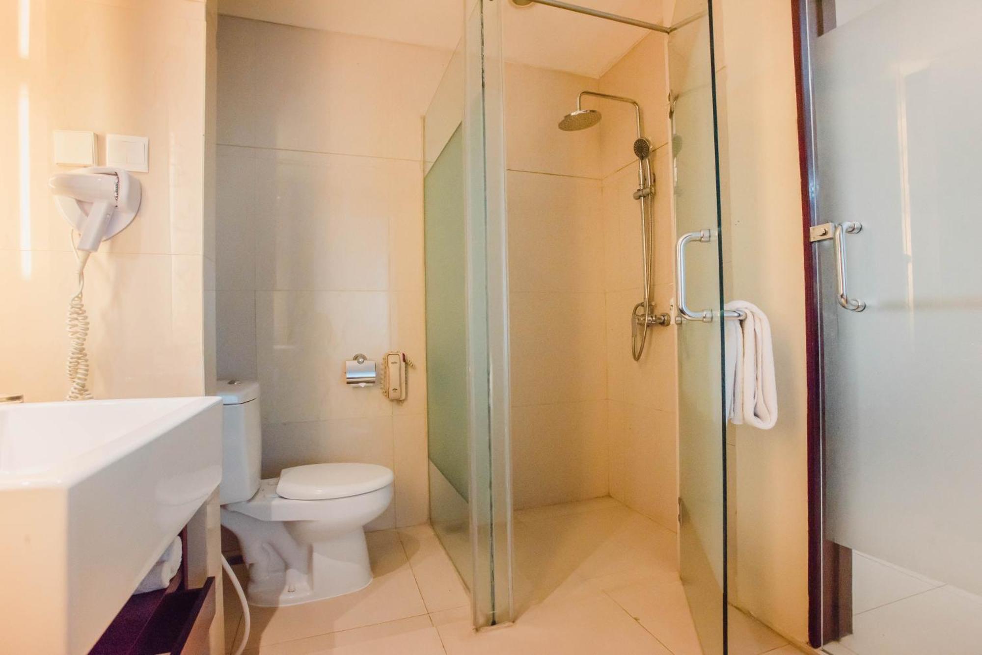 Deluxe King Room Spa Bath