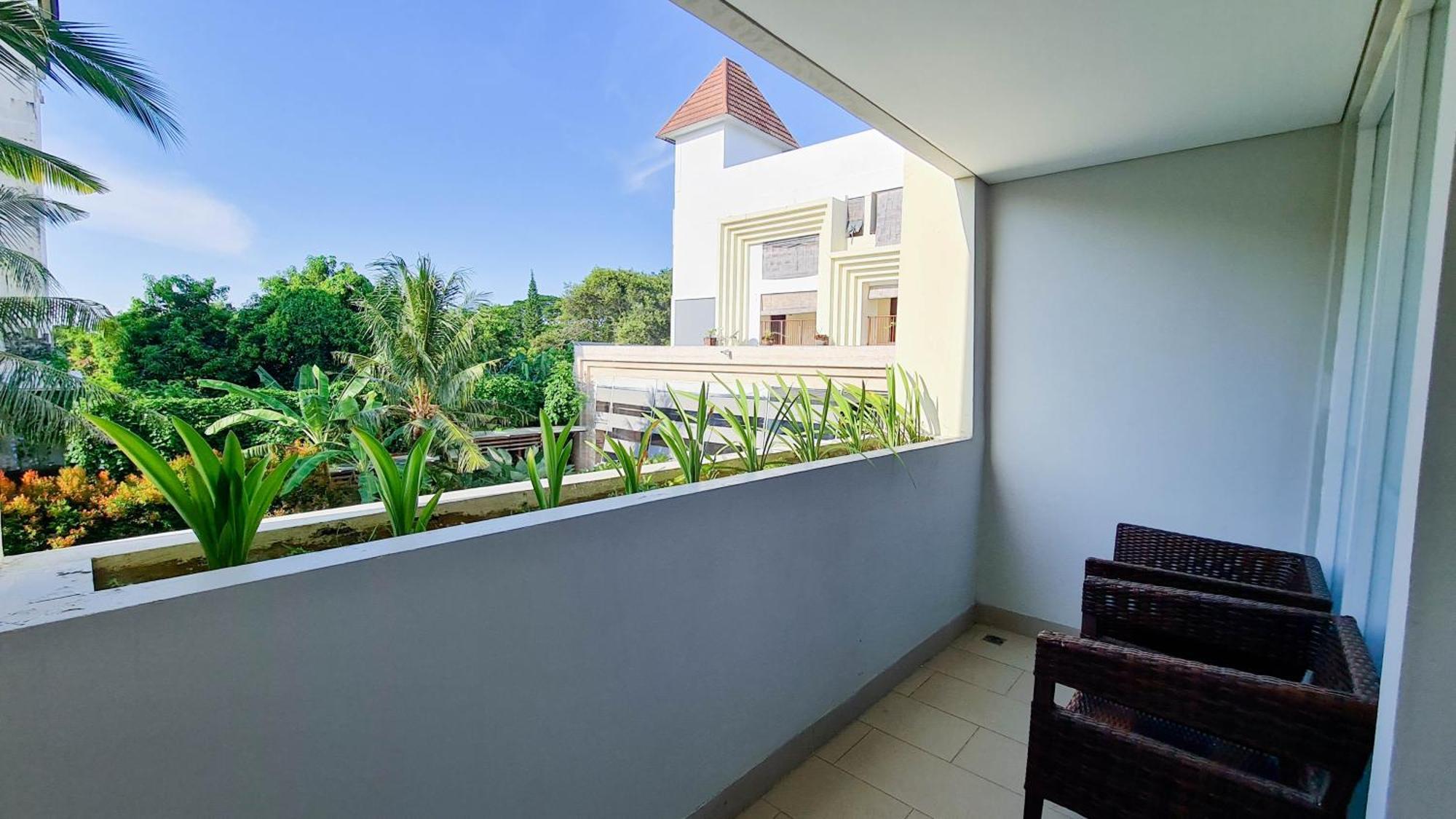 Deluxe Twin Room Pool View