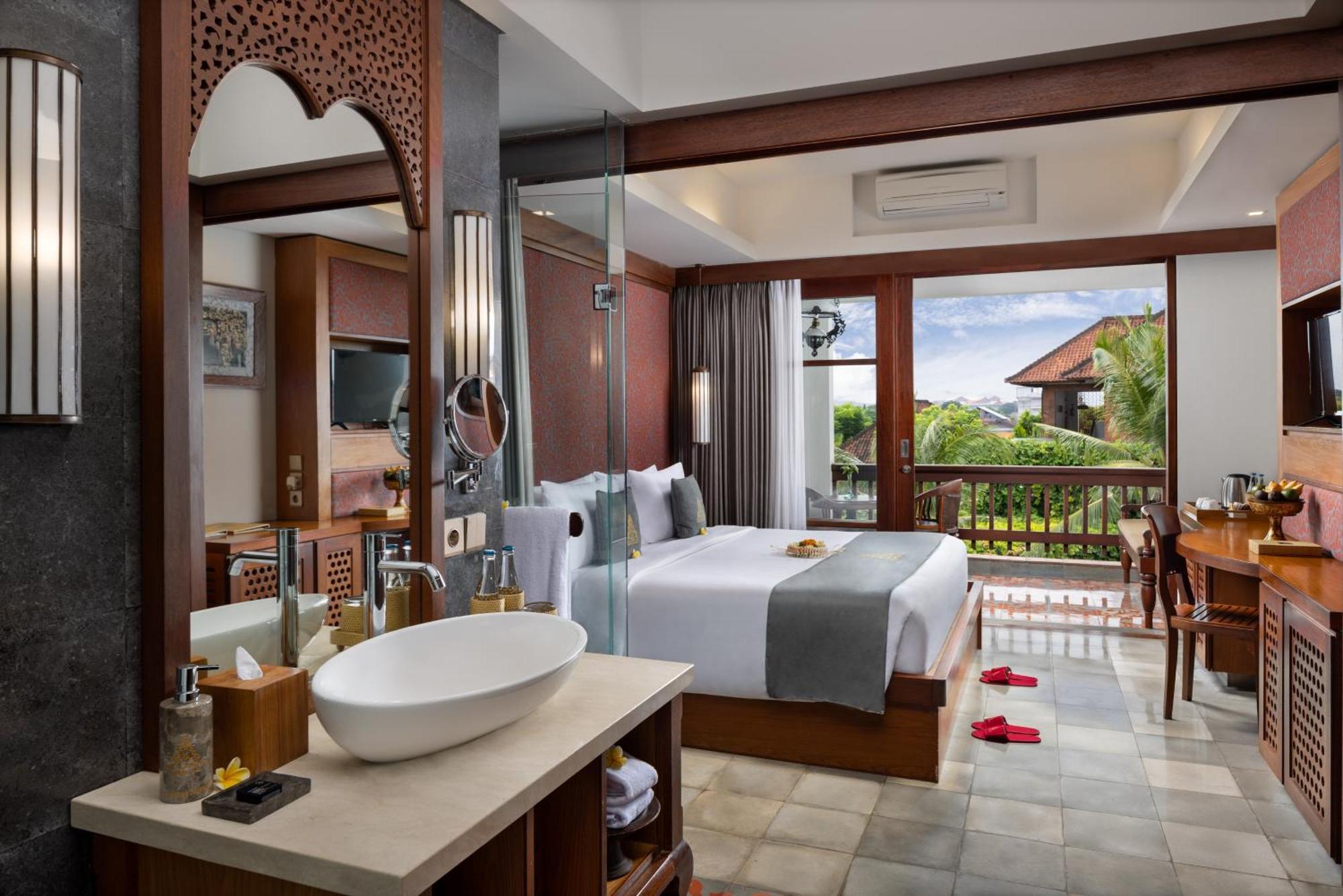 Deluxe Double or Twin Room Pool View