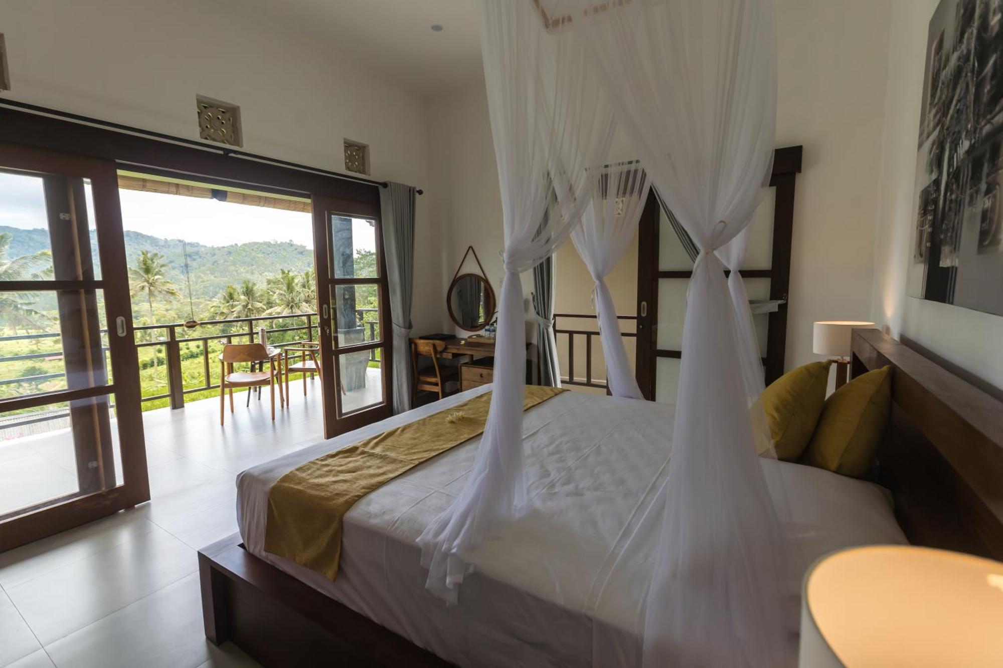 Double Room Mountain View