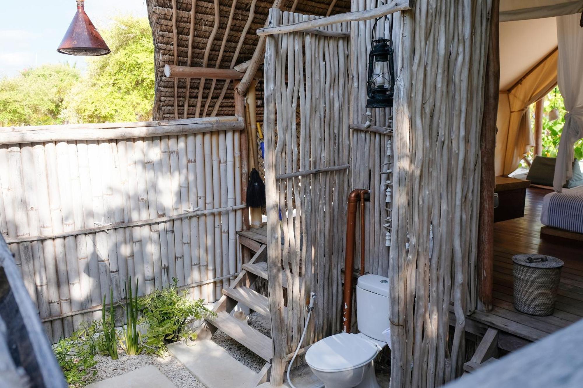 Glamping Sweet Backstage Adults Only
