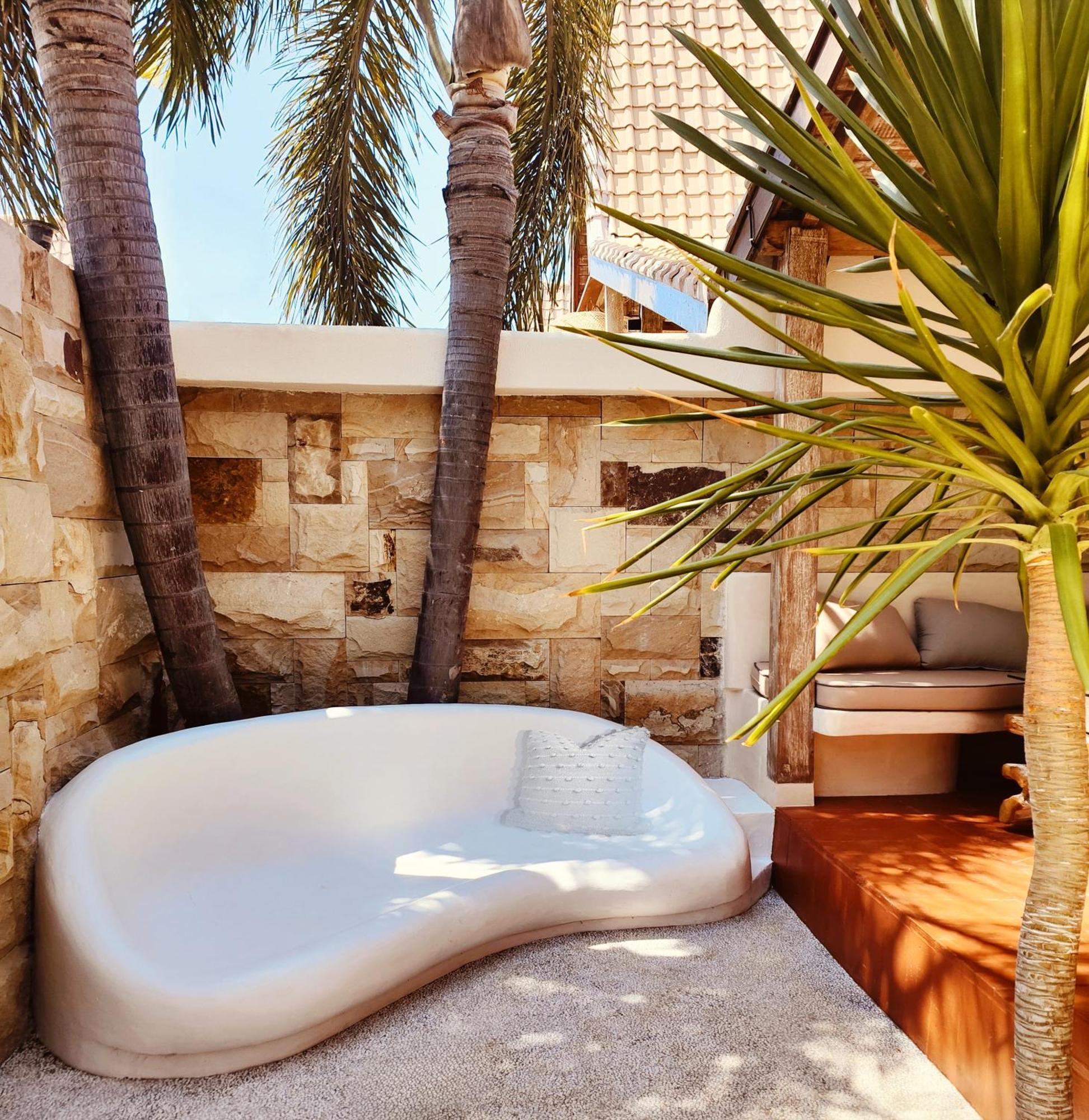 Honeymoon Private Jacuzzi Pool Villa