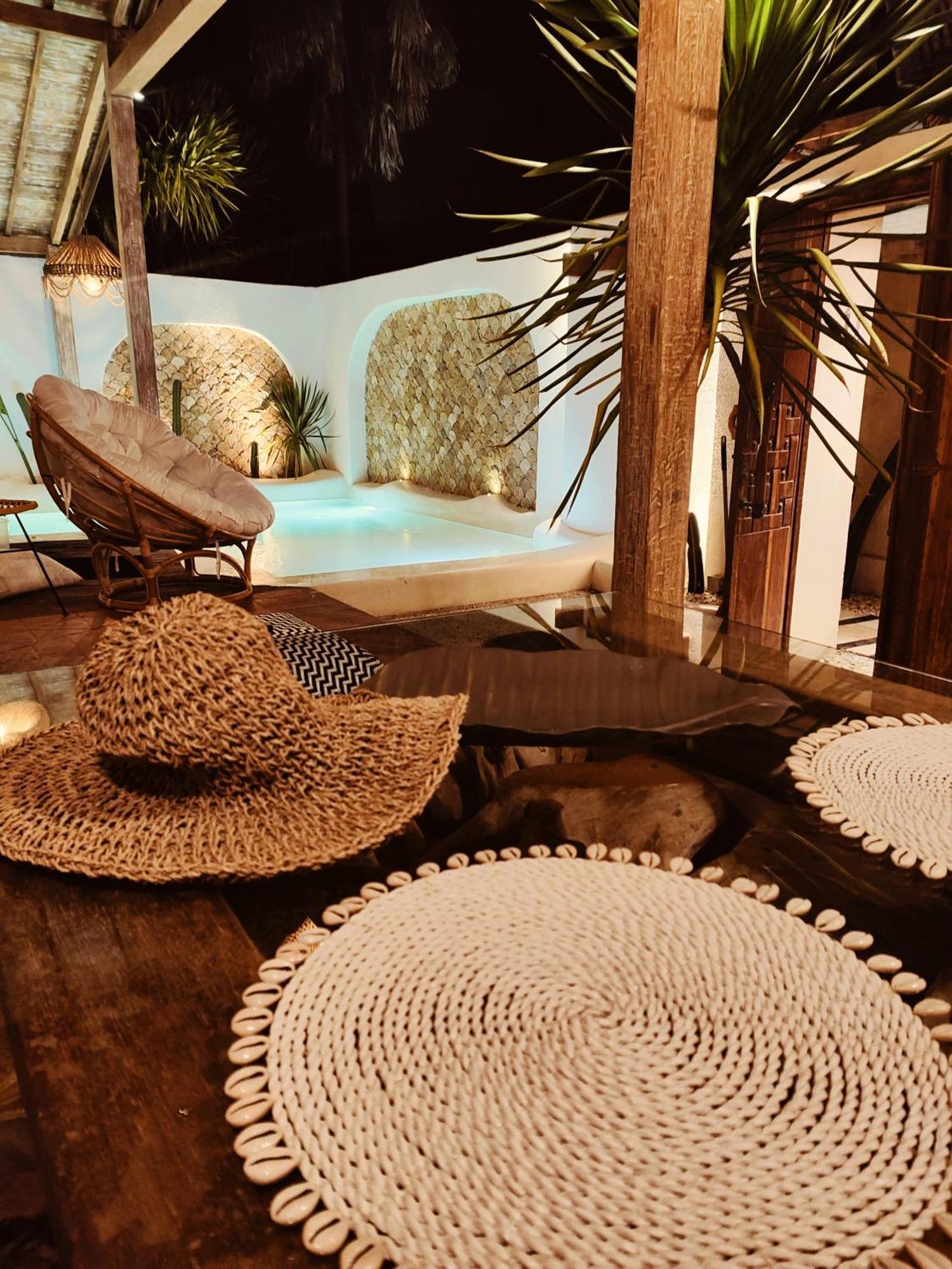 Honeymoon Private Jacuzzi Pool Villa