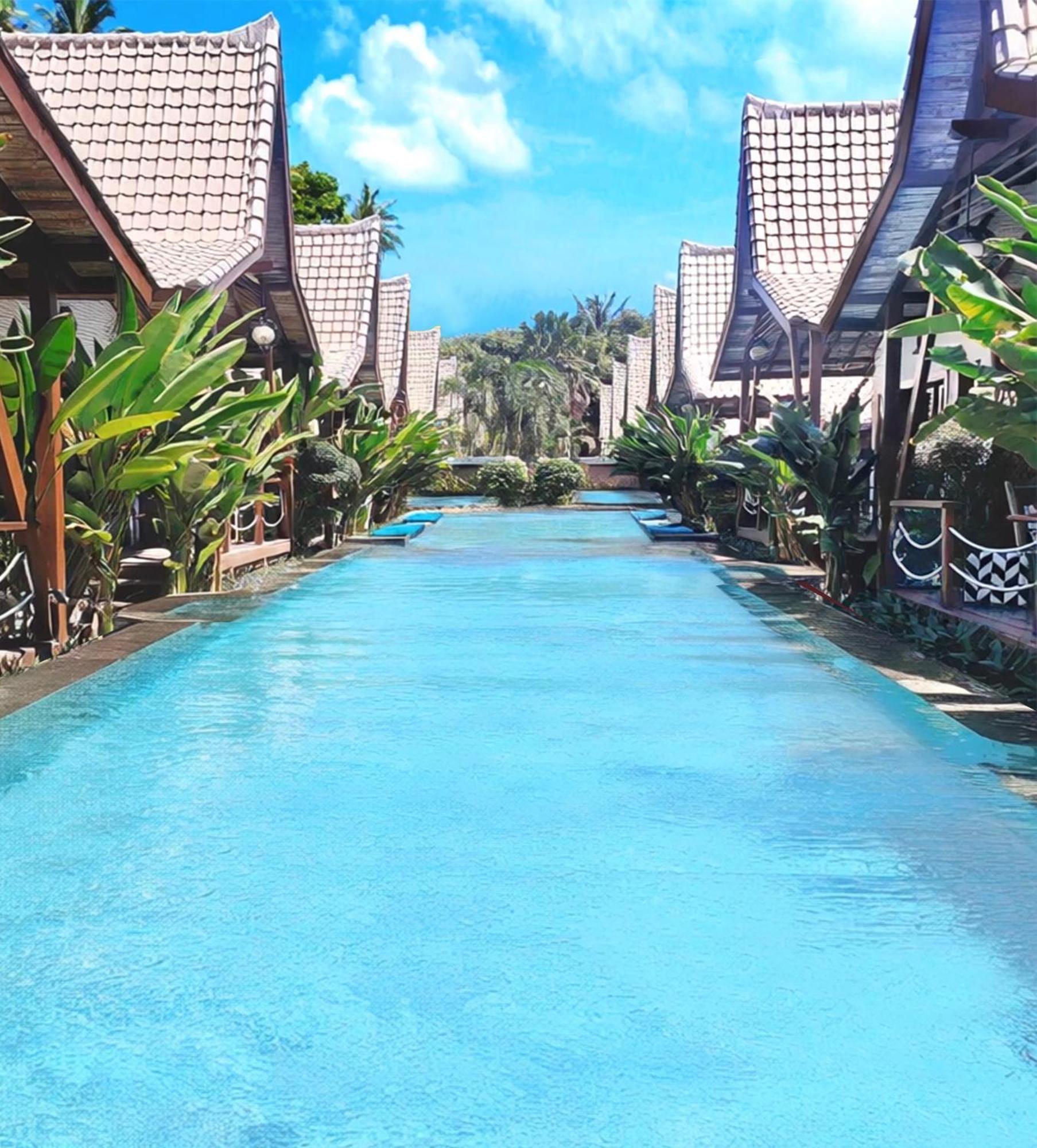 Deluxe Twin Pool View