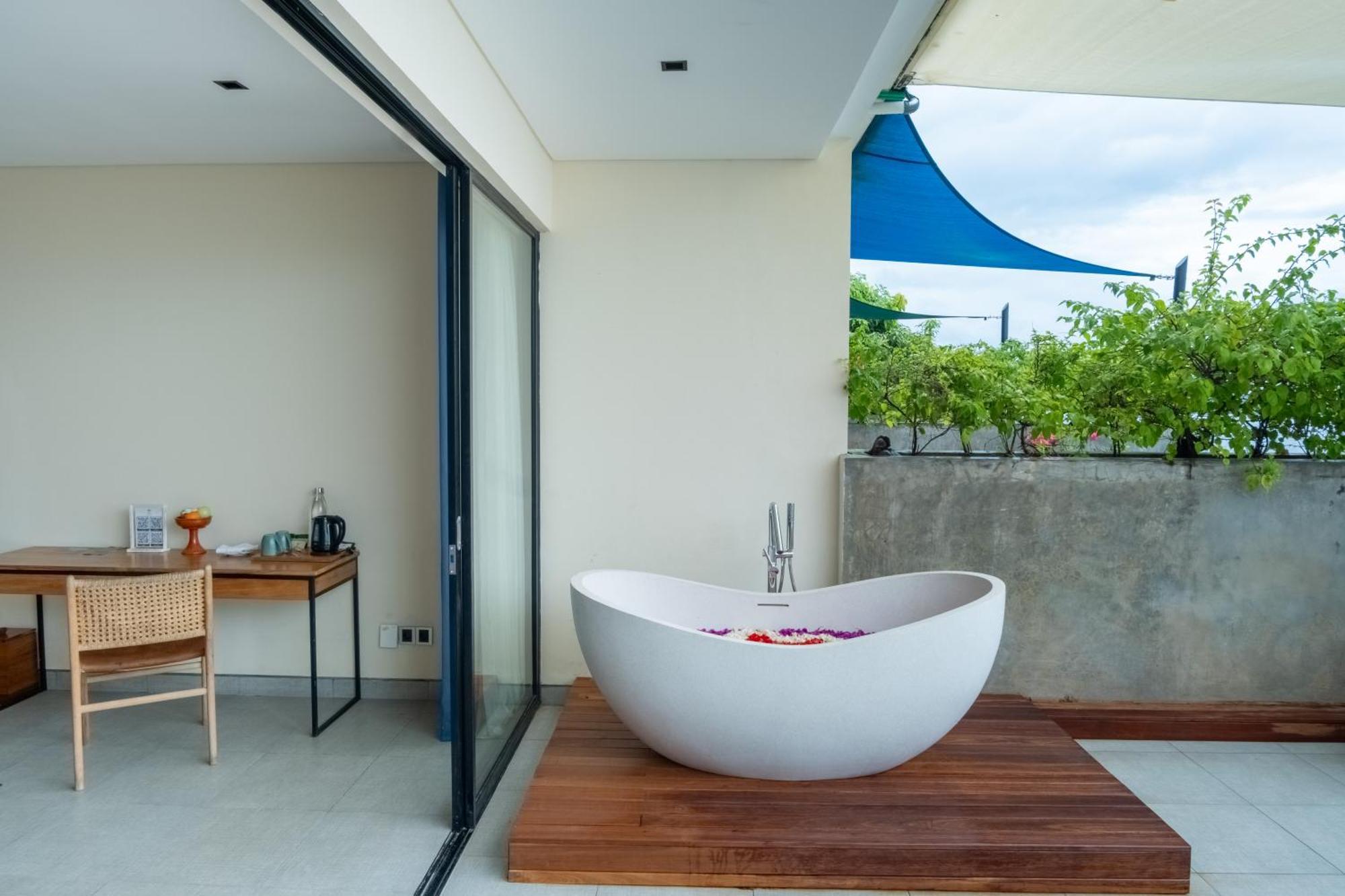 Premier Ocean Suite Daily Afternoon Tea