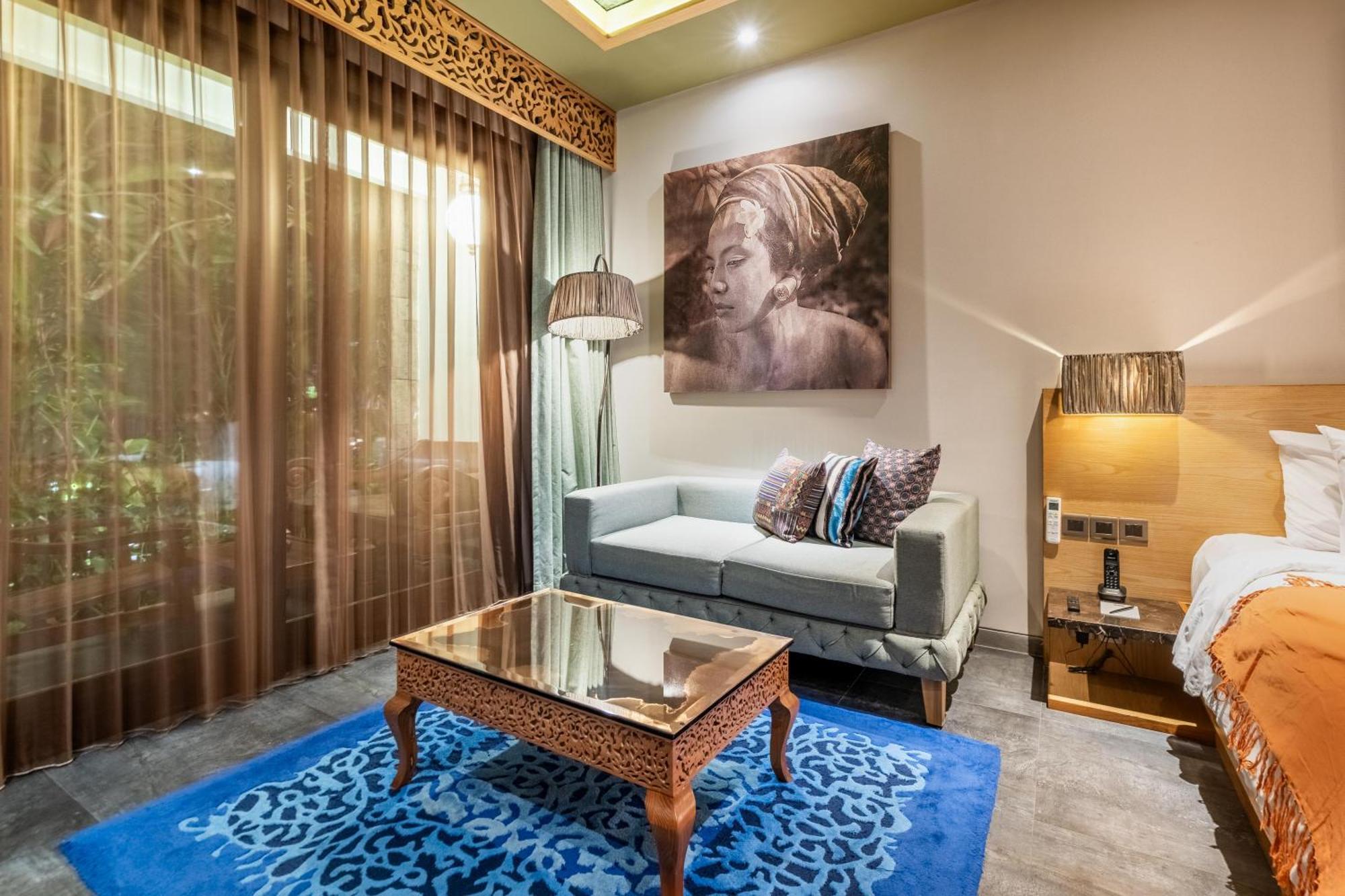 Signature Suites Adult Only