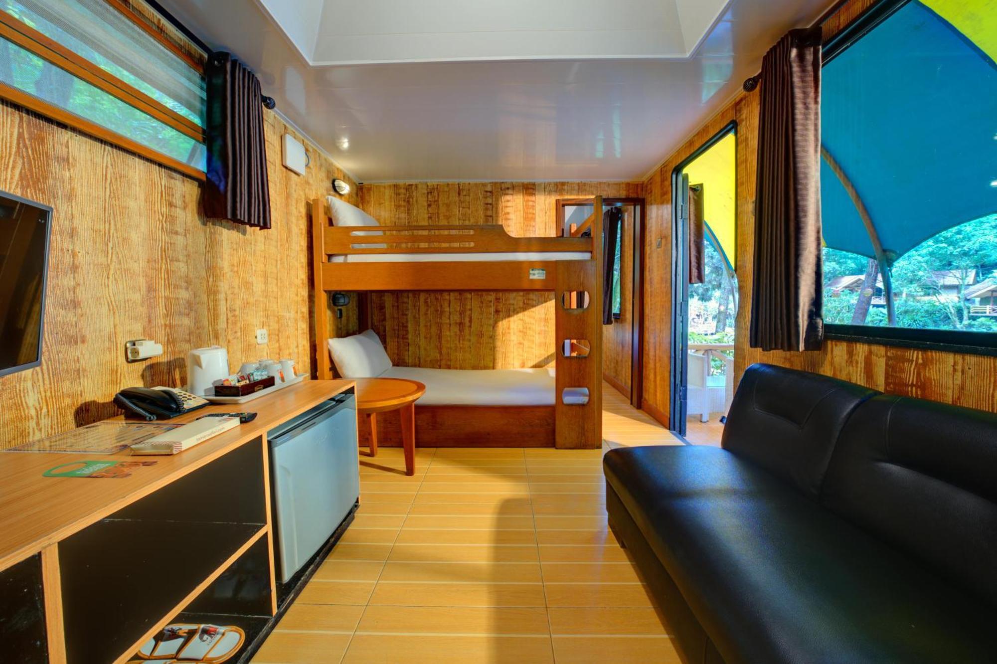 Caravan Quadruple Room