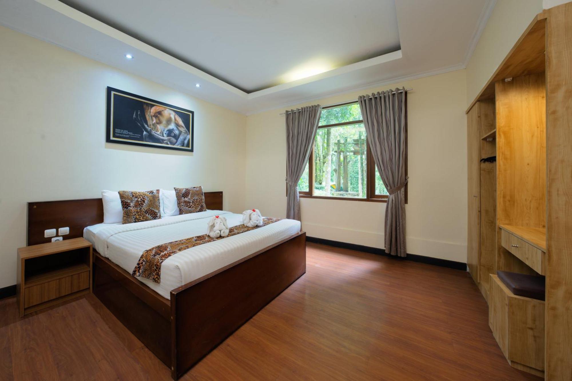 Grand Zebra Two-Bedroom Bungalow
