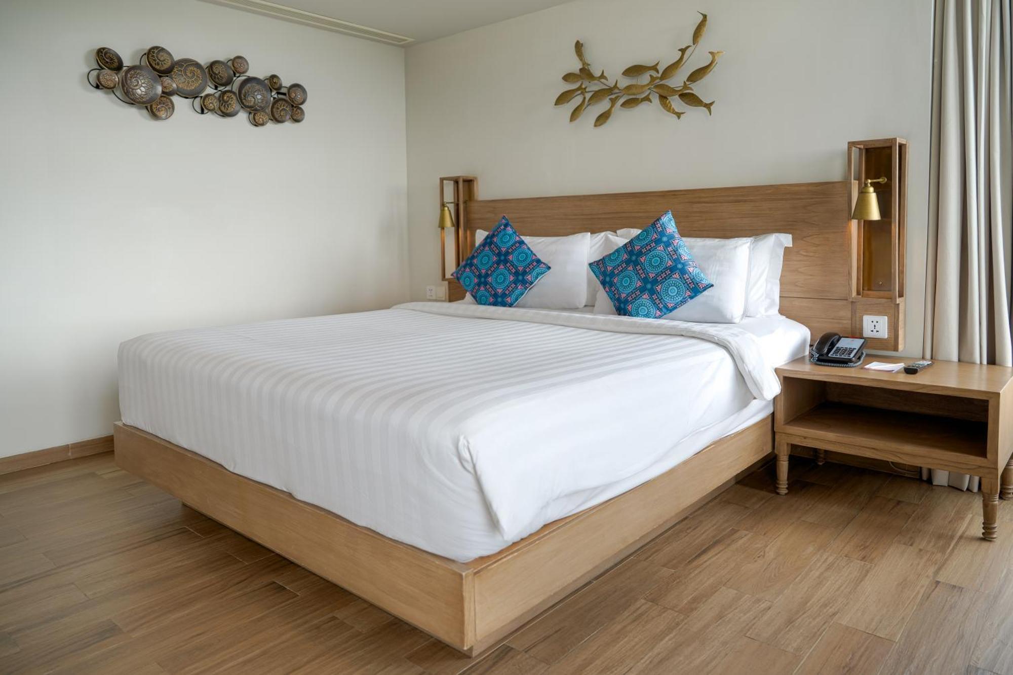 One Bedroom Suite F&B Disc exclude alcohol