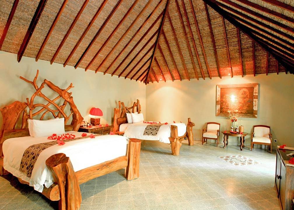 Kampong Lombok Bungalow Signature Daily Afternoon Tea