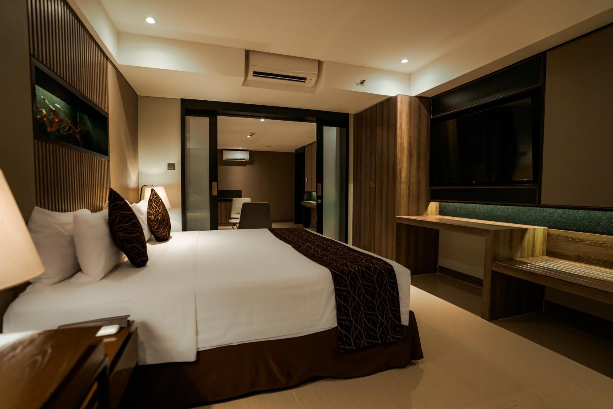 Executive Suite