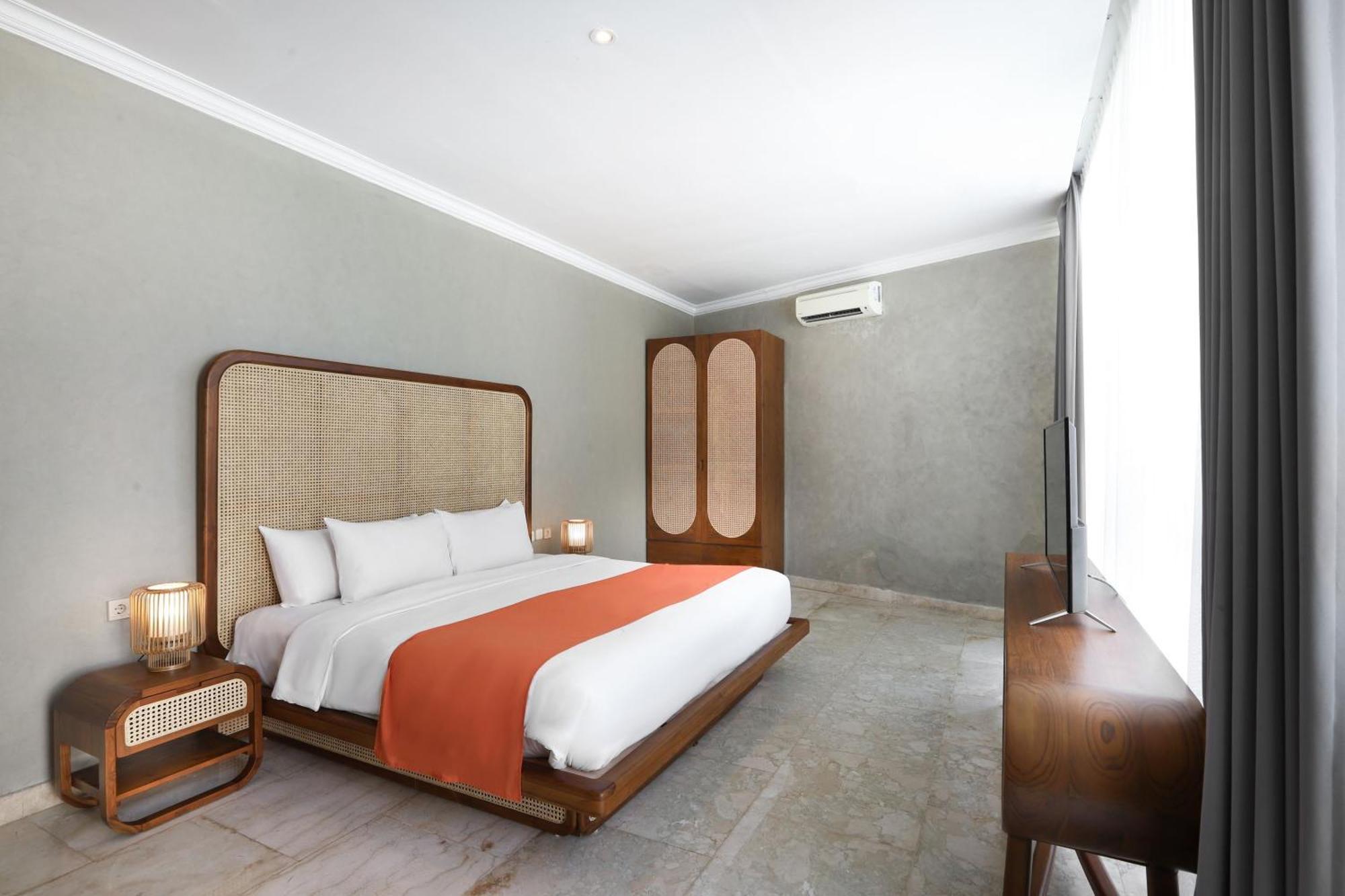 Three-Bedroom Villa Private Pool