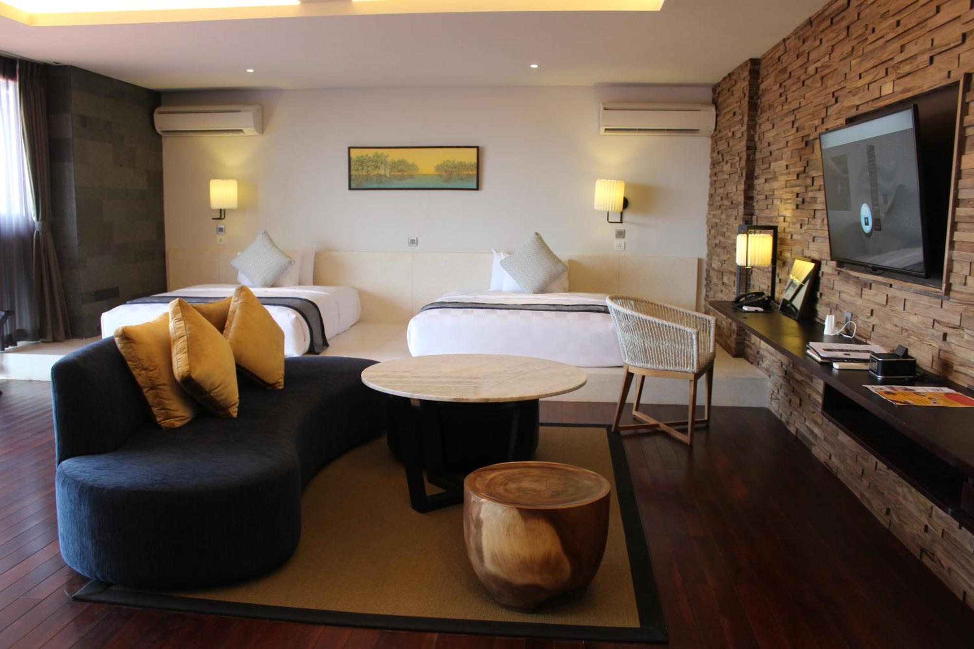 Premium Suite Sauna & Ice Plunge Facilities,1742938337:JPEG