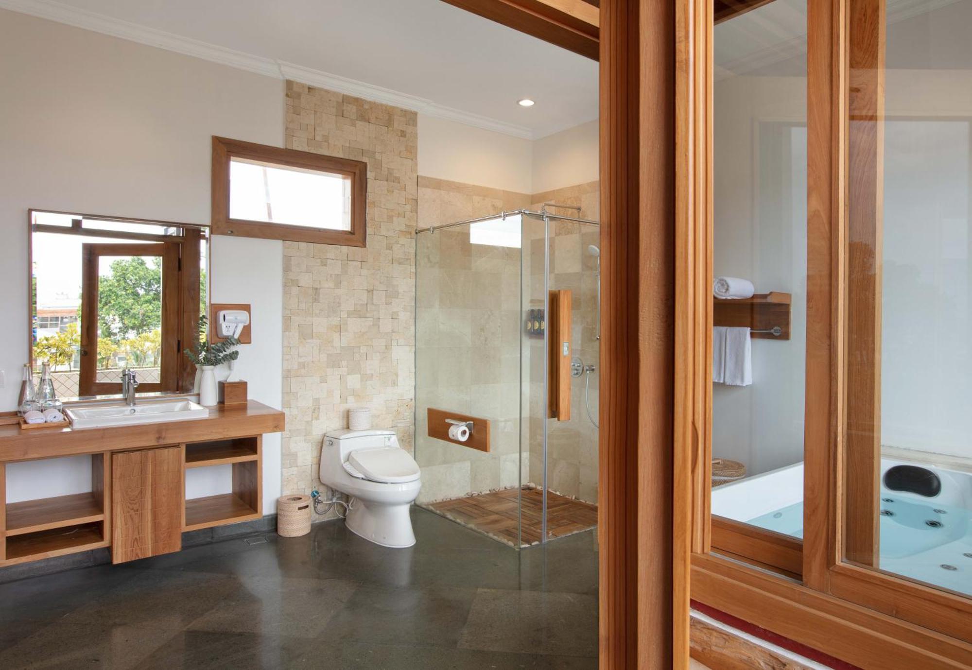 Suite Junior dengan Balkon