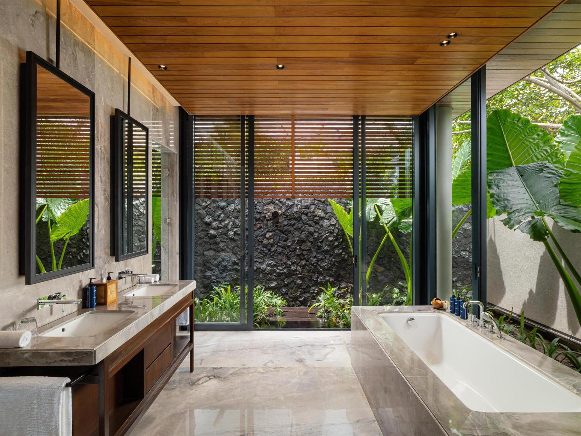 One-Bedroom Villa Pool Ocean View