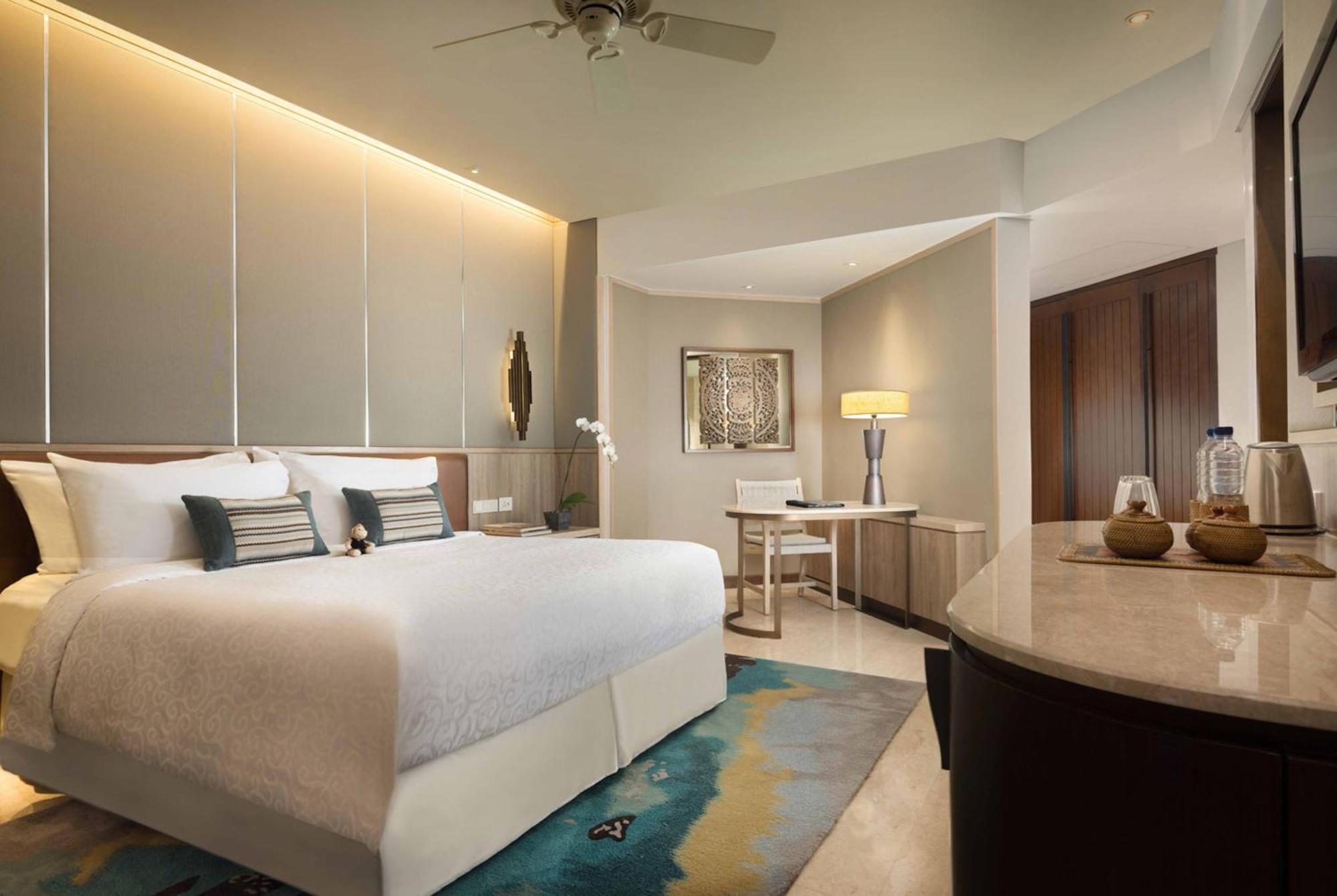 Deluxe King Resort Room