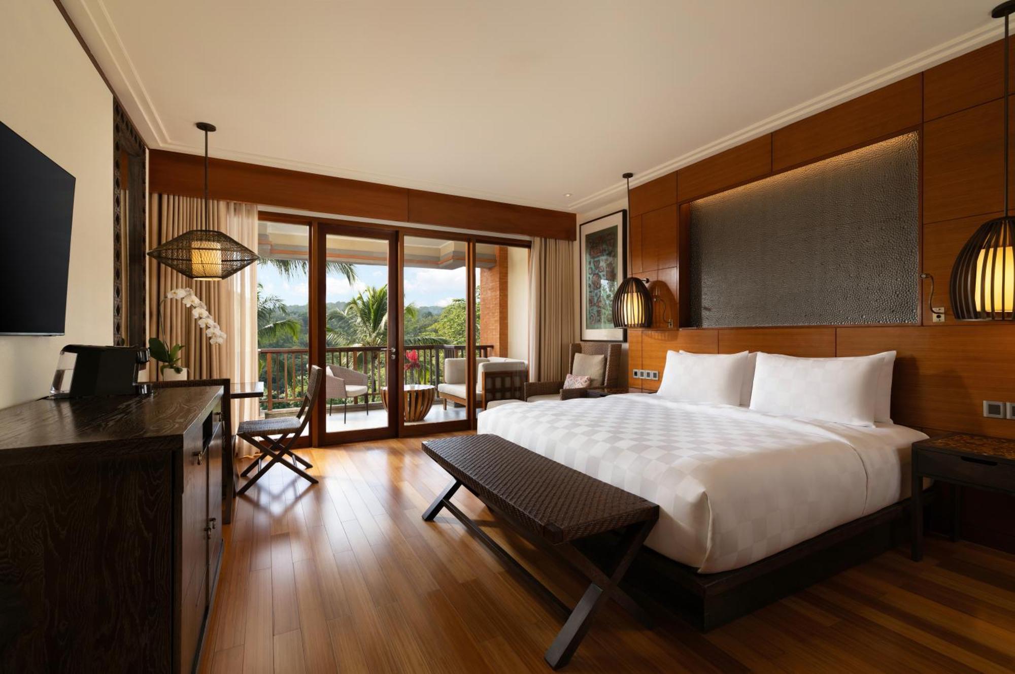 Premier Double or Twin Room Bathtub Daily Resort Activities