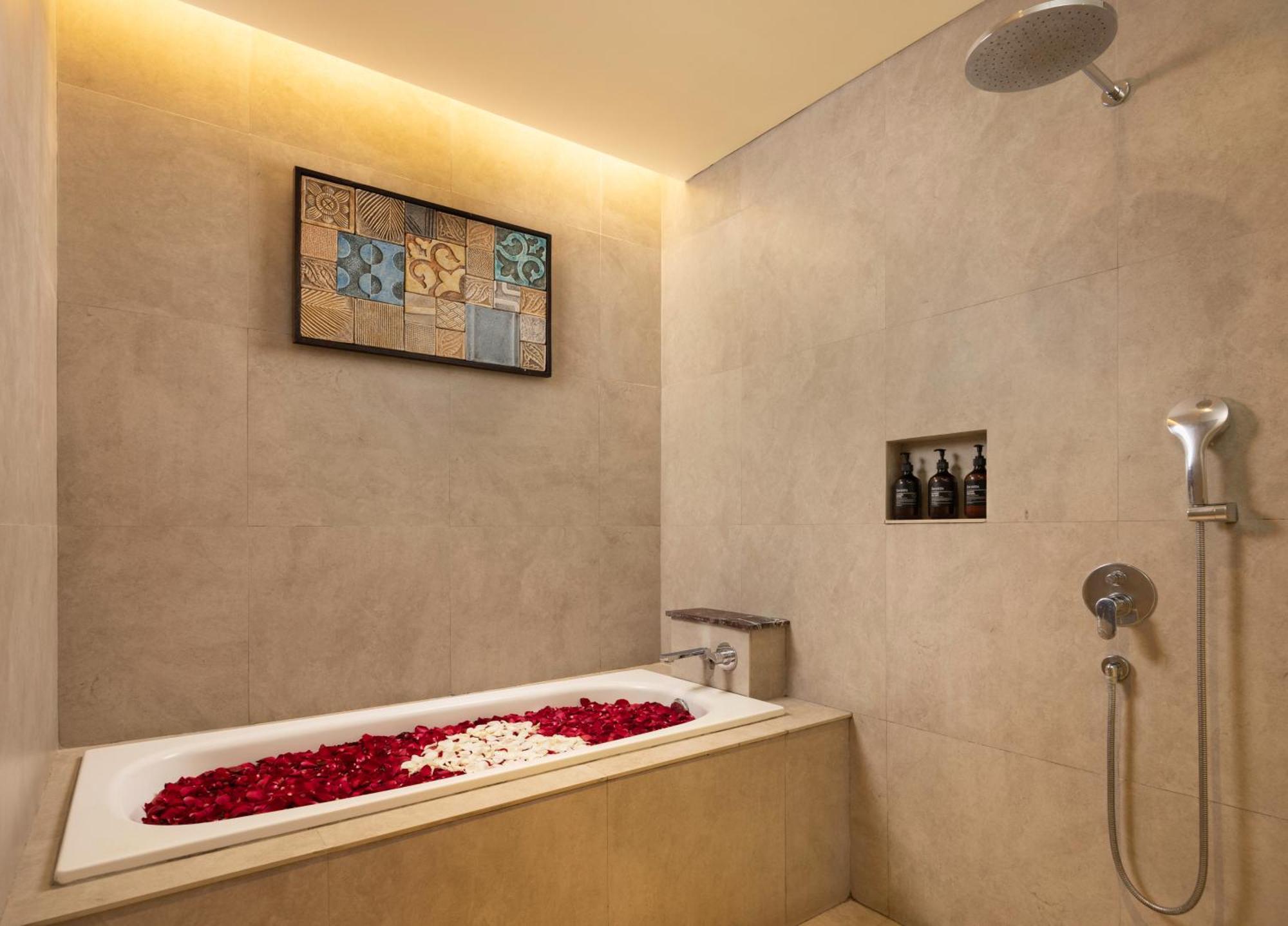 Sanctoo Suite Room Daily Ubud Shuttle Service Professional Photo Session Daily Minibar Enjoyment Curated Daily Activities 1x Afternoon Tea,1765929185:JPEG