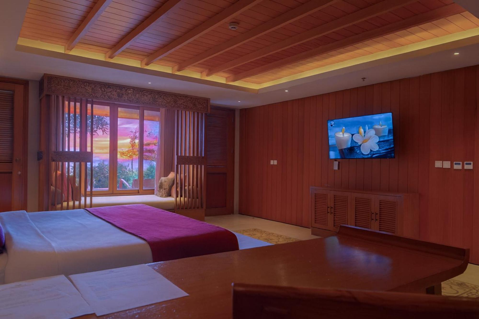 Berawa Royal Suite Ocean Front