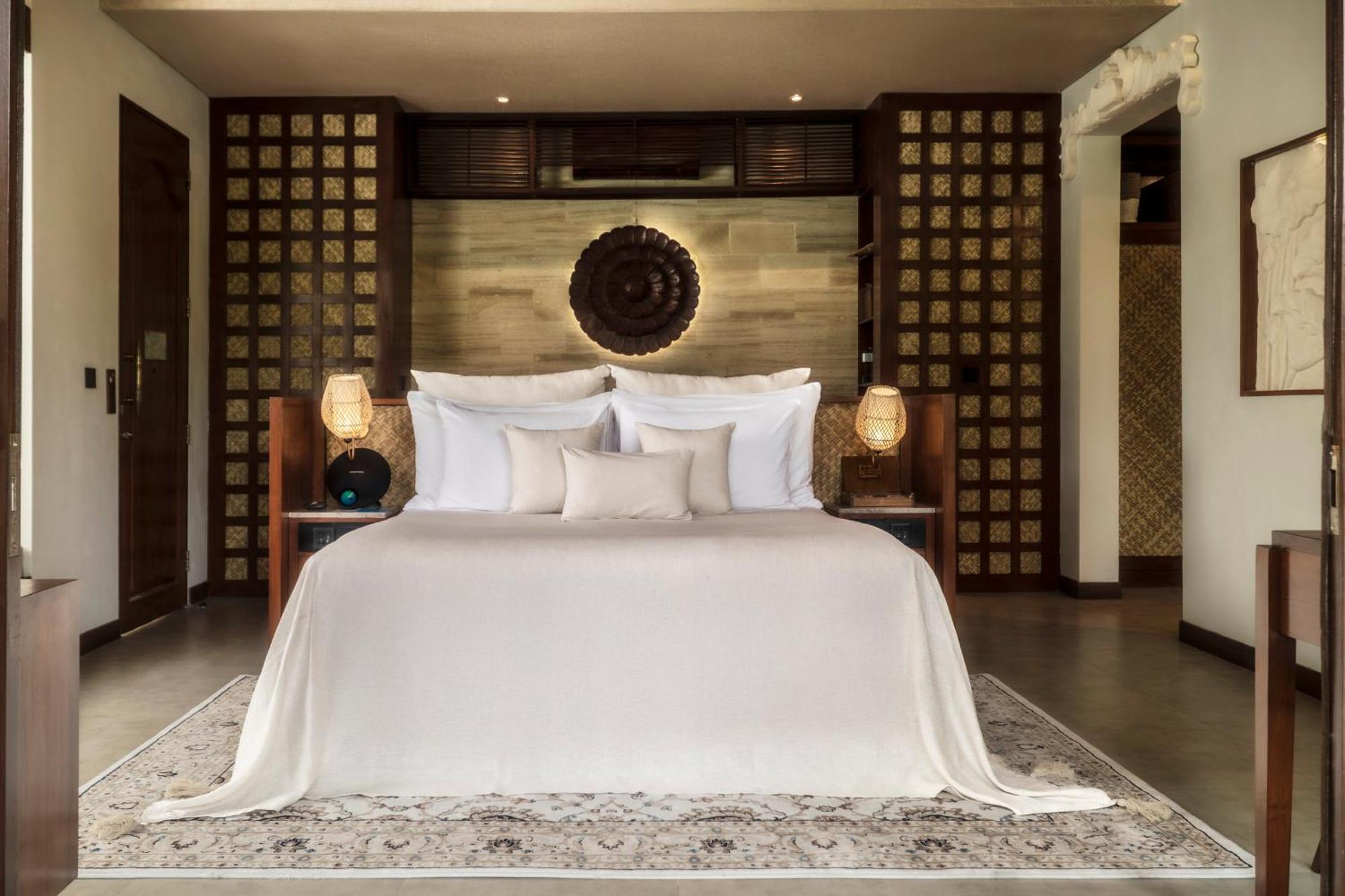 Grand Aksari Suite Bathtub