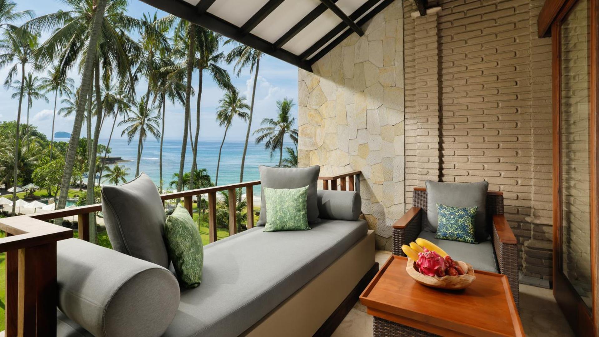 Deluxe Ocean Double or Twin Room