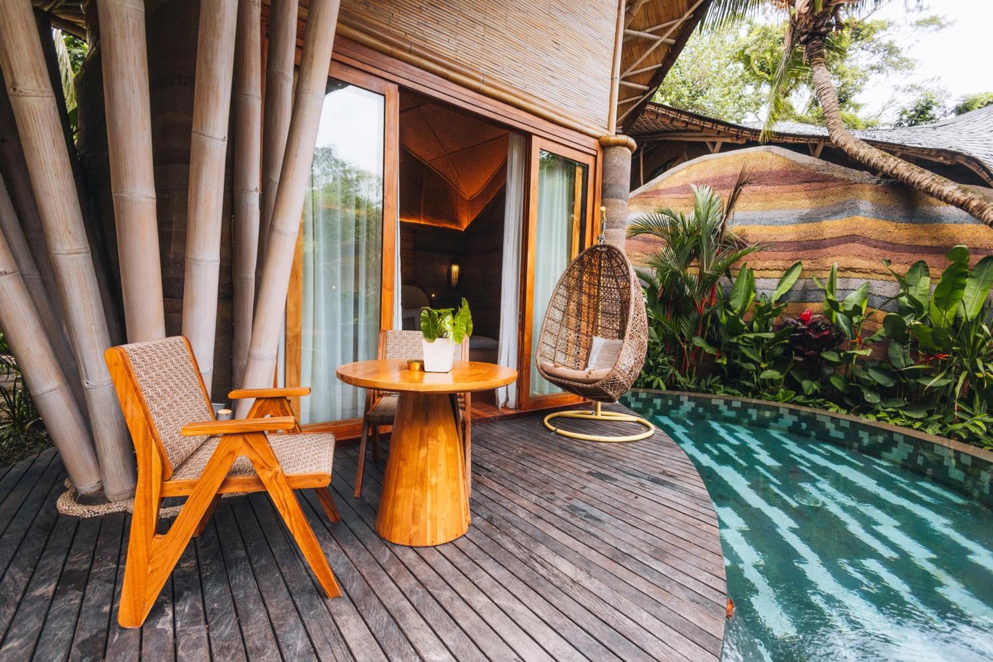 Jungle Garden Pool Villa