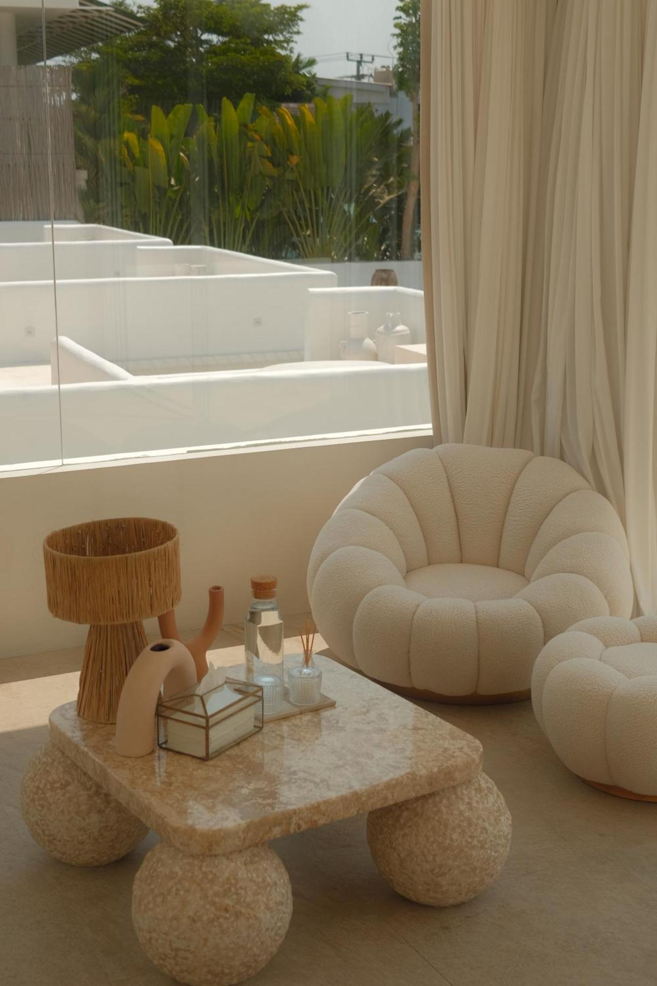 Palmview Suite Room