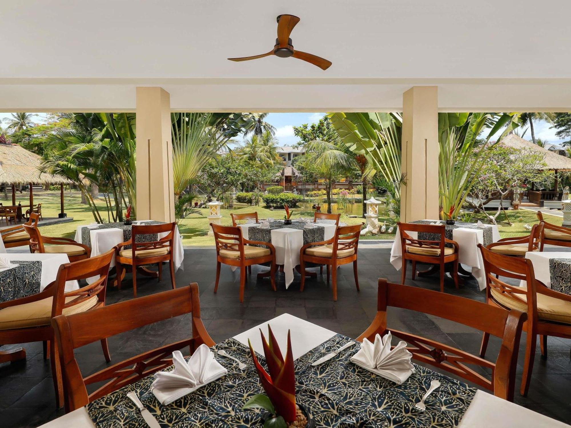 Palace Club King Room