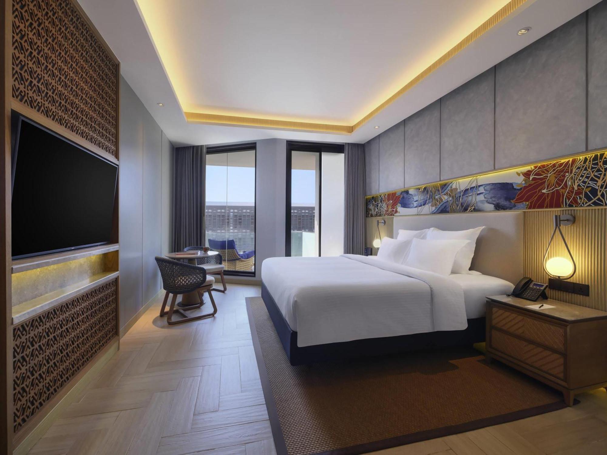 Deluxe King Room Balcony