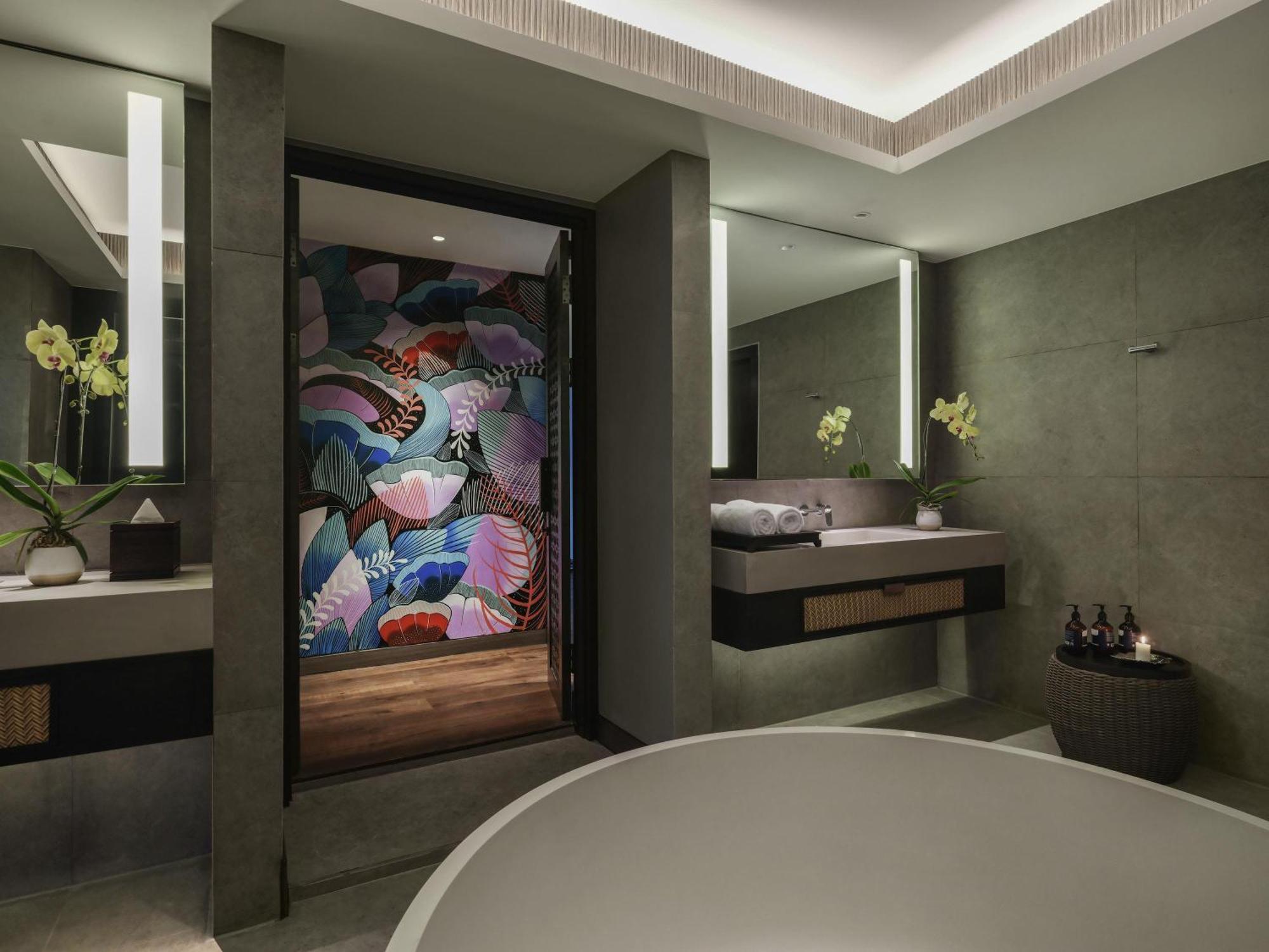 Garden Suite Courtyard Plunge Pool