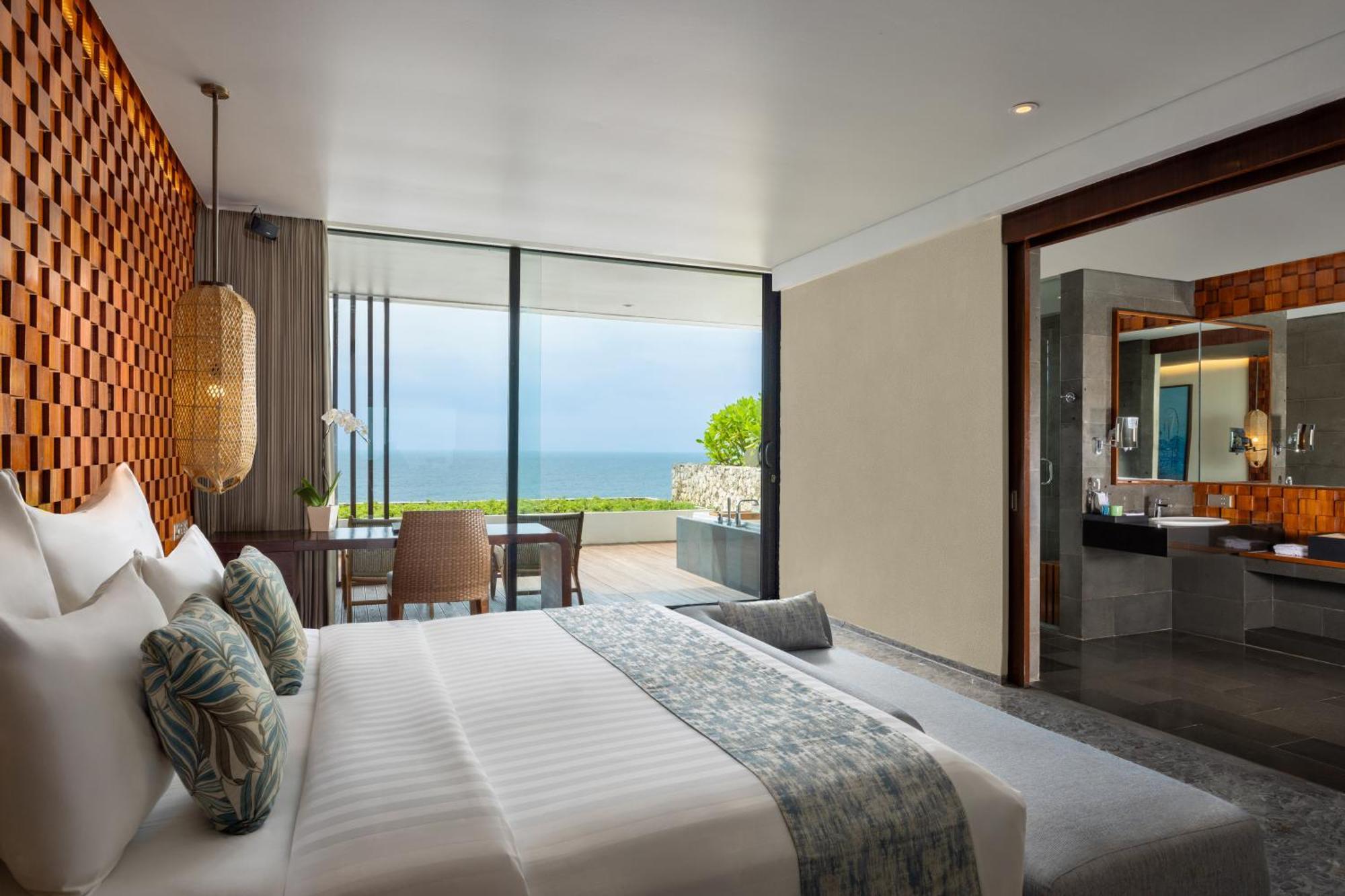 Ocean Front Suite Benefits