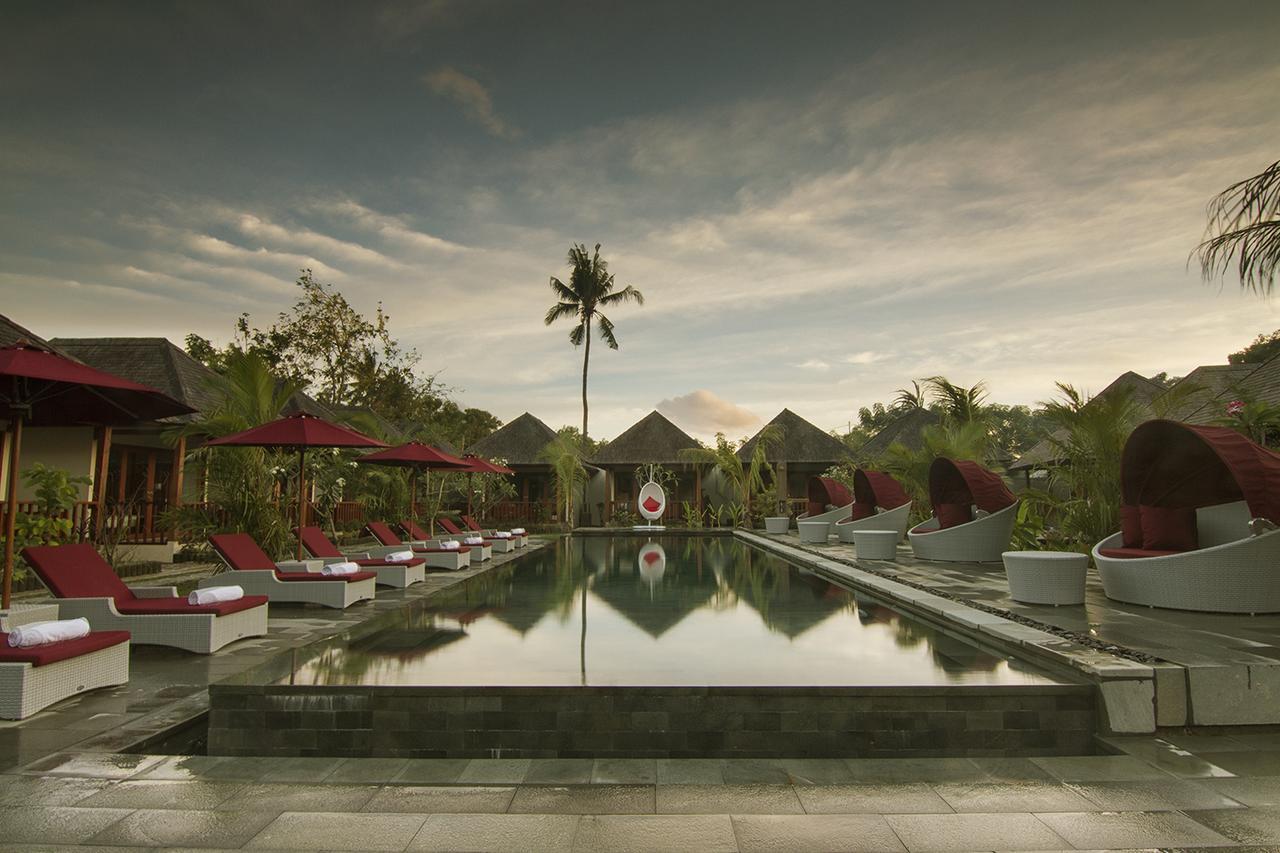 One-Bedroom with Pool View