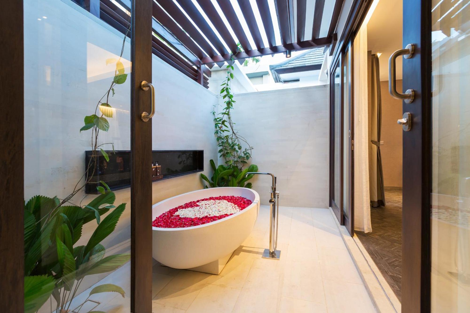 Vila 2 Kamar Tidur dengan Kolam Renang dan Manfaat Gratis